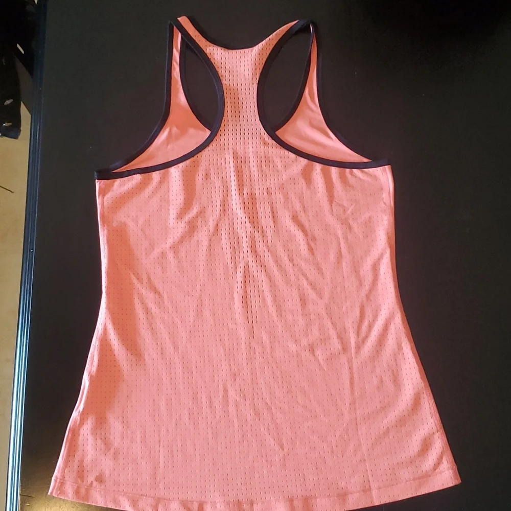 Nike Dryfit Pink Sleeveless Top - Picture 2 of 5